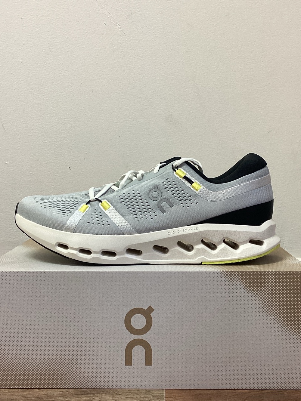 Men’s ON CloudSurfer 2